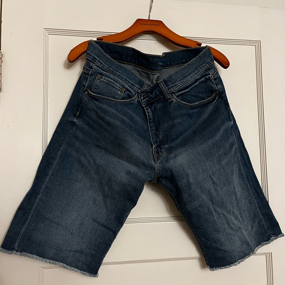 Carhartt WIP swell shorts size 30